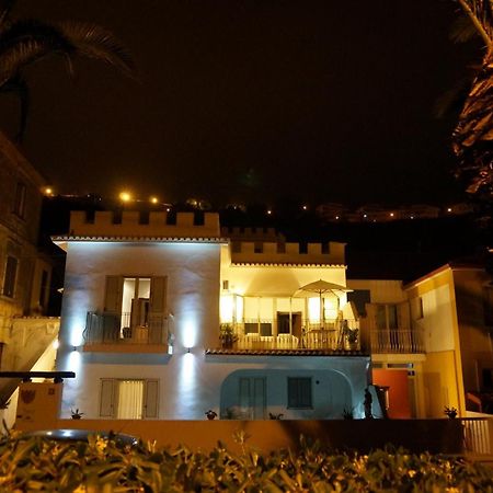 Villino Erminia - Seaside Art B&B Pizzo  Bagian luar foto