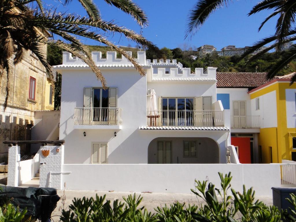 Villino Erminia - Seaside Art B&B Pizzo  Bagian luar foto